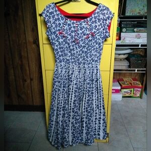Vintage 1950s Blue and White Floral Day Dress